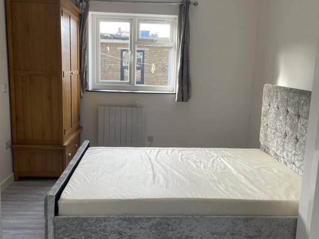 Studio for rent in London Borough of Hounslow, Greater London