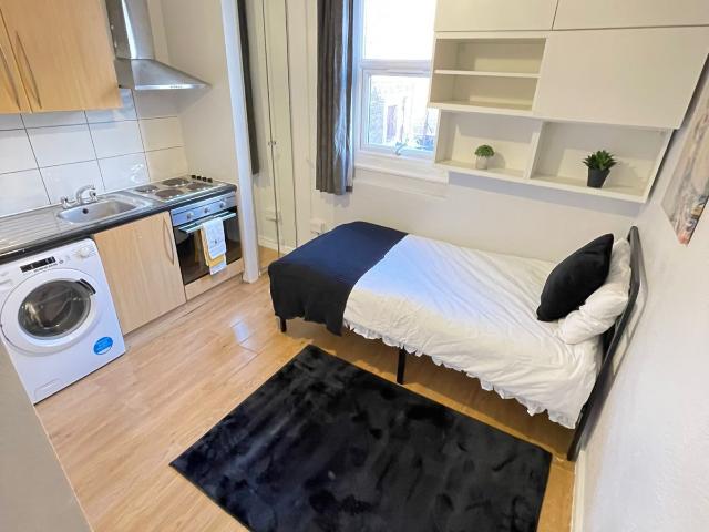 Studio for rent in South Tottenham, Greater London