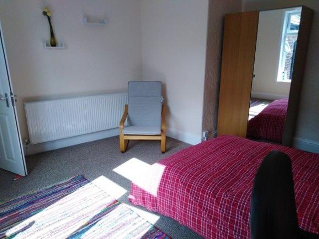 Room for rent in The Haulgh, Lee Bank