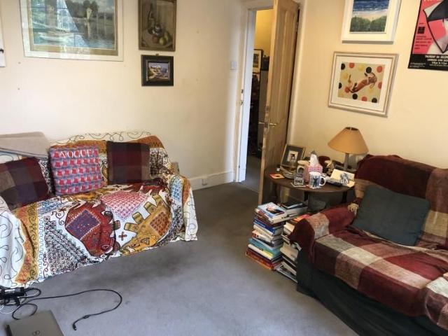 Room for rent in West Kensington, Greater London
