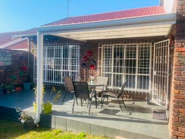 Townhouse for sale in Ekurhuleni, Gauteng