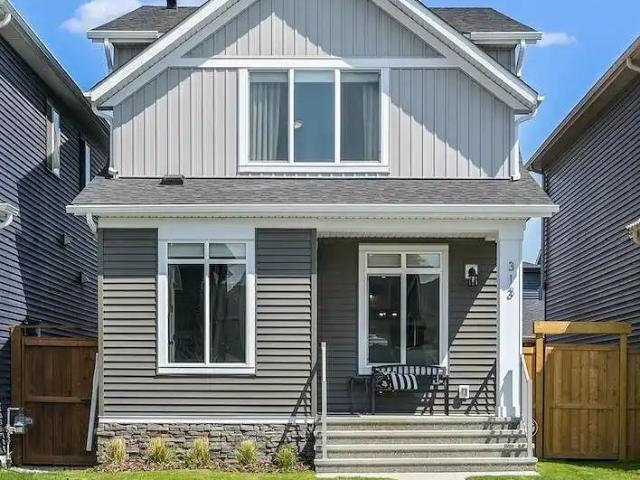 House for rent in Wolf Willow, Calgary