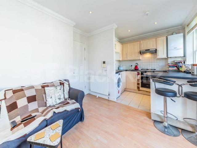 Apartment for rent in Chalk Farm, Greater London