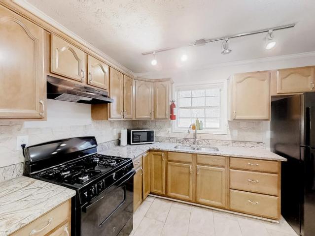 Room for rent in Redan, Georgia
