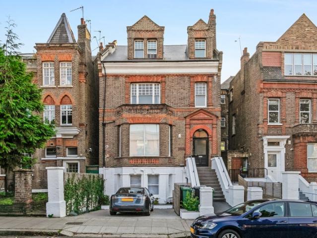 Studio for rent in South Hampstead, Greater London
