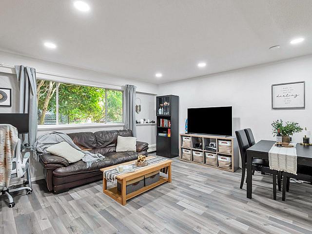 Condo for sale in Delta