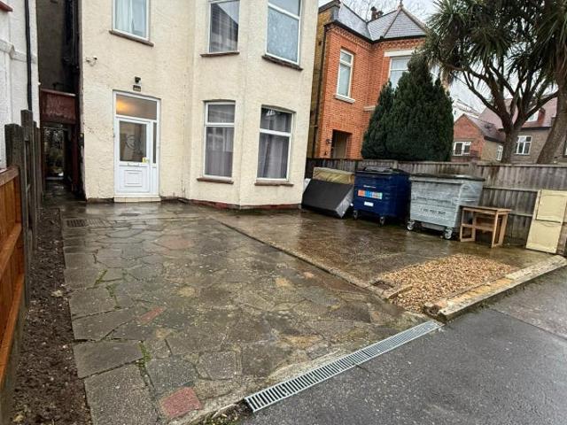 Studio for rent in Kenton, Greater London