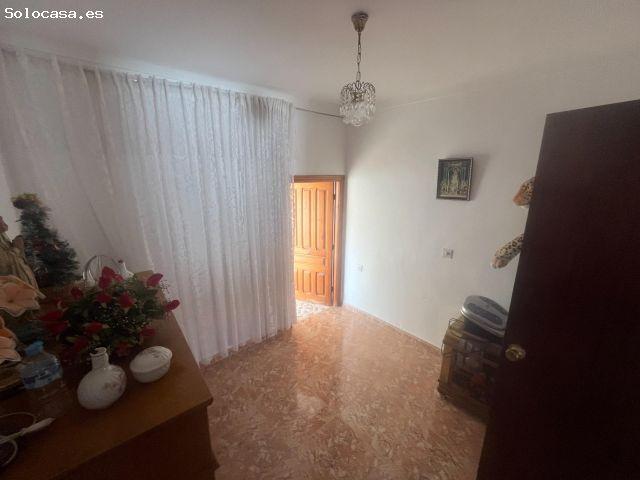 Casa en venta en Iznájar, Andalucía