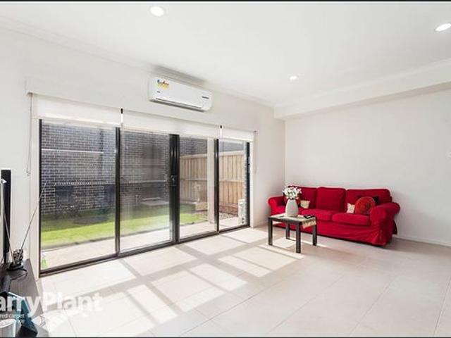 Townhouse for rent in Camerons Creek, Victoria