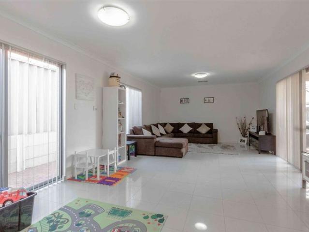 Townhouse for rent in Stirling, Western Australia