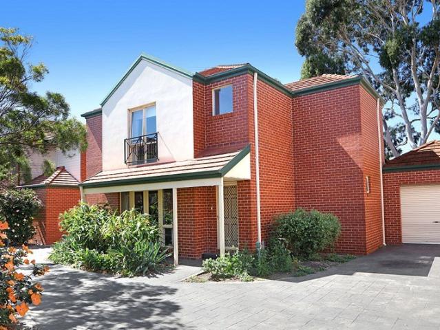 Townhouse for rent in Camerons Creek, Victoria