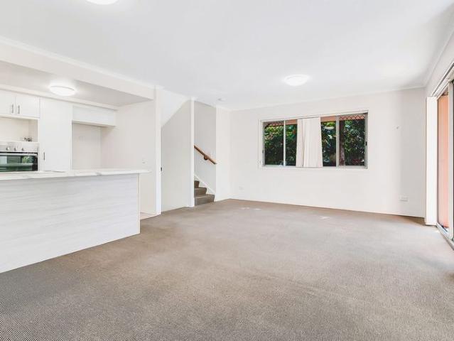 Townhouse for rent in Fernbrook, Queensland