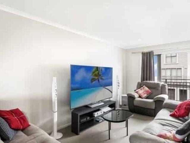 Townhouse for rent in East Tamaki, Oroua County