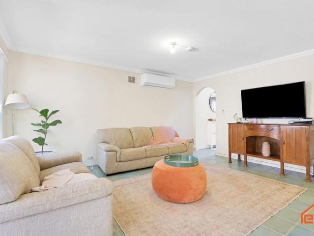 Townhouse for rent in Attadale, Western Australia