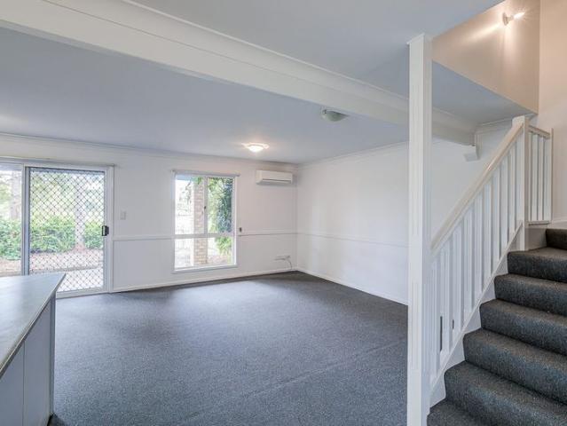 Townhouse for rent in Toombul, Queensland