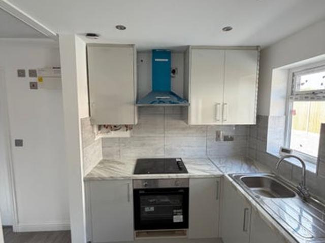 Apartment for rent in Lower Green Esher, Blackhills