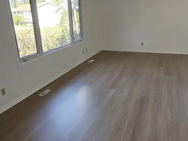 Apartment for rent in Thorncliff, Edmonton