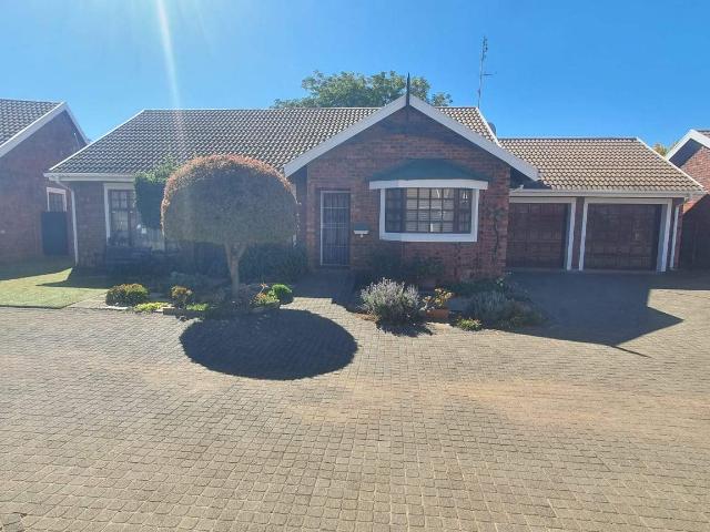 Townhouse for sale in Bloemfontein, Free State