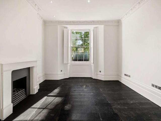 Townhouse for rent in Notting Hill, Greater London