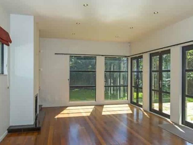House for rent in Days Bay, Wellington