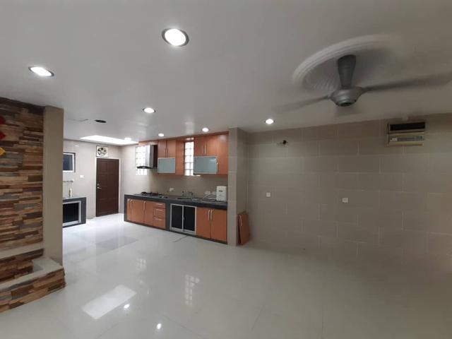 Townhouse for sale in Petaling, Subang Jaya