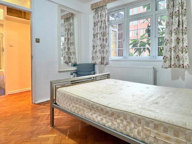 Apartment for rent in St. John's Wood, Greater London