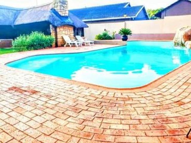 House for sale in Mohlakeng, Gauteng