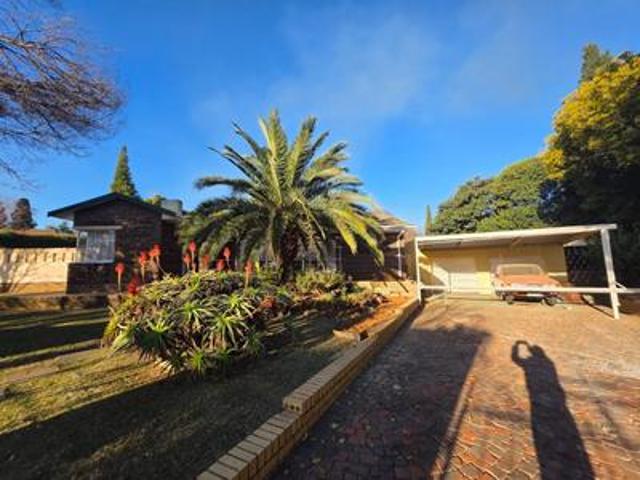 House for sale in Mohlakeng, Gauteng