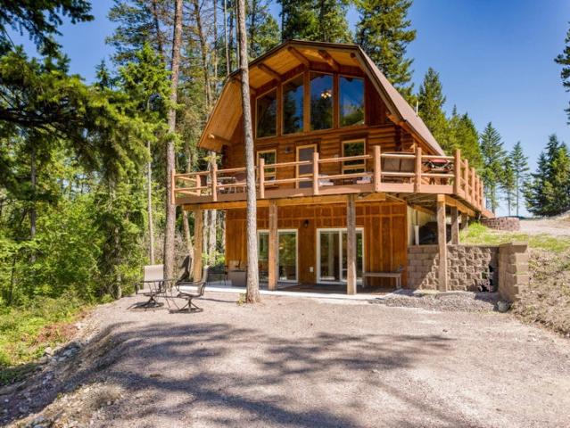Room for rent in Lakeside, Montana