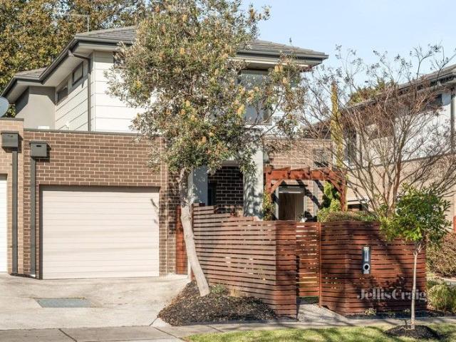 Townhouse for sale in Chelsea Heights
