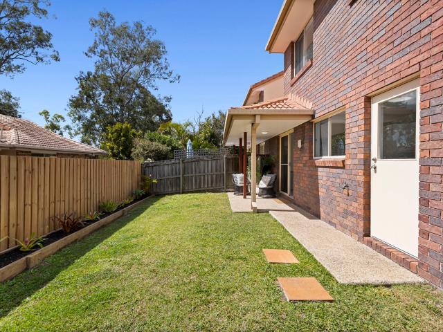 Townhouse for sale in Mansfield, Greater Brisbane