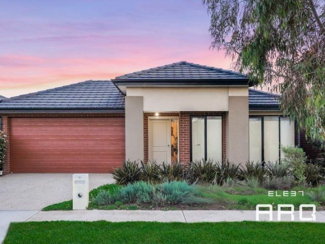 House for sale in Woodlea, Melbourne
