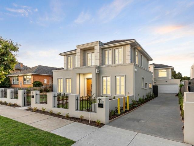 Townhouse for sale in Doncaster, Melbourne