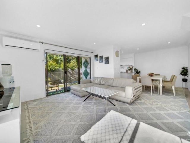 Townhouse for rent in Toombul, Queensland