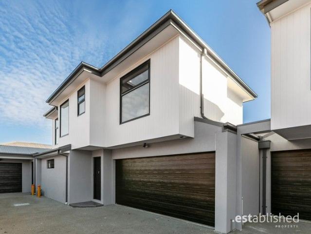 Townhouse for sale in Altona