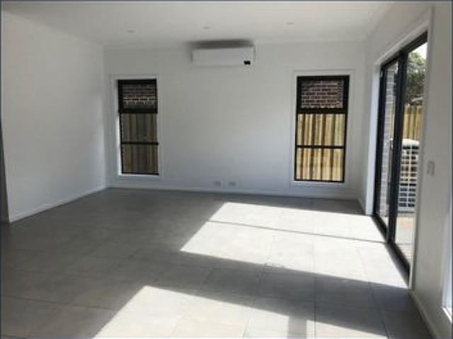 Townhouse for rent in Camerons Creek, Victoria