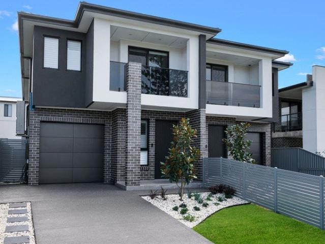 Duplex for rent in Sydney, New South Wales