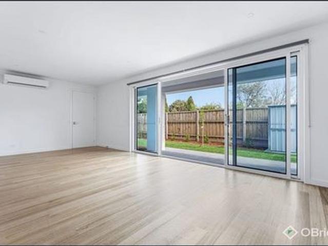 Townhouse for rent in Camerons Creek, Victoria