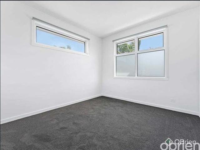 Townhouse for rent in Edithvale, Melbourne