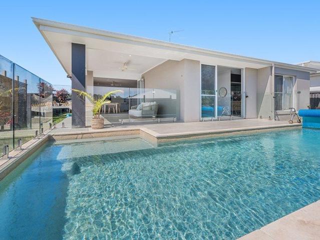 House for rent in Lake Cathie, Port Macquarie-Hastings Council