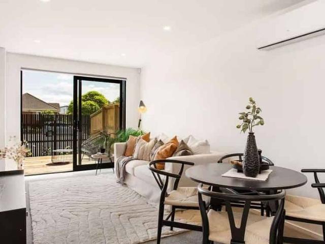 Townhouse for rent in Somerfield, Spreydon-Cashmere Community