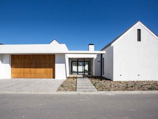 House for rent in Suider-Paarl, Drakenstein Local Municipality