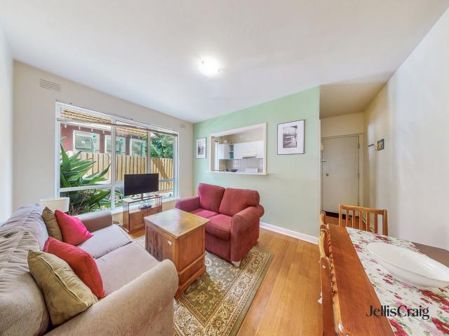Apartment for rent in St Kilda, Melbourne