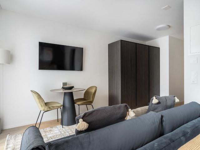 Apartment mieten in Einigen, Zürich