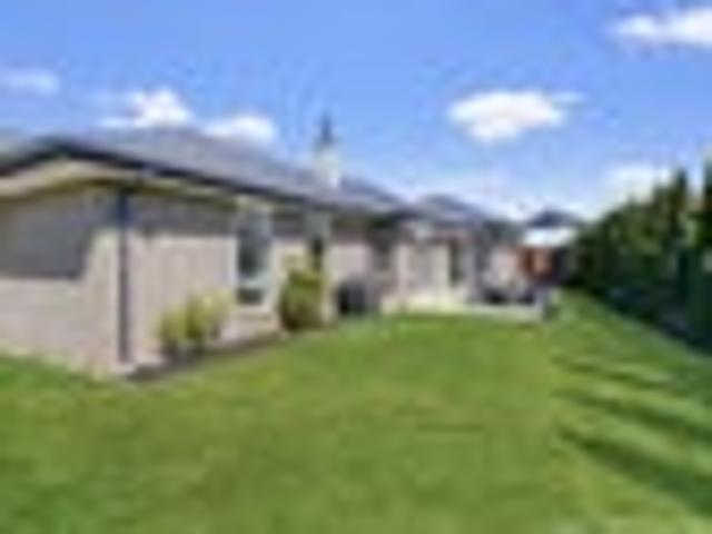 House for sale in Faringdon West, Rolleston