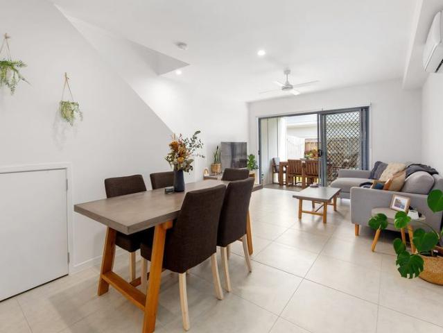 Townhouse for rent in Kings Creek, Queensland