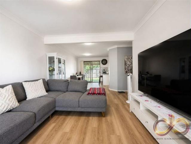 Townhouse for rent in Toombul, Queensland
