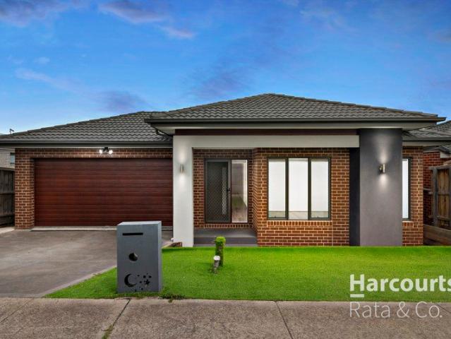 House for sale in College Crest Estate, Melbourne