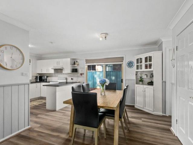 Villa for sale in Oak Flats Dc