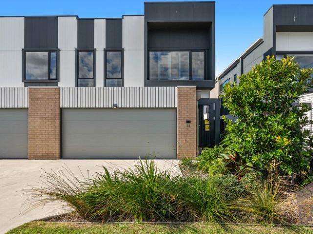 Townhouse for sale in Fernbrook, Queensland